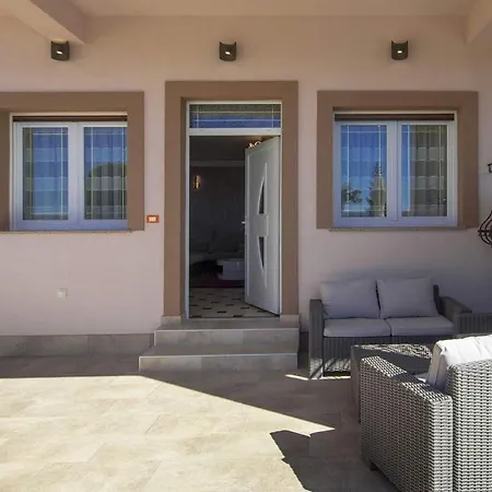 1 Bedroomawesome In Porec